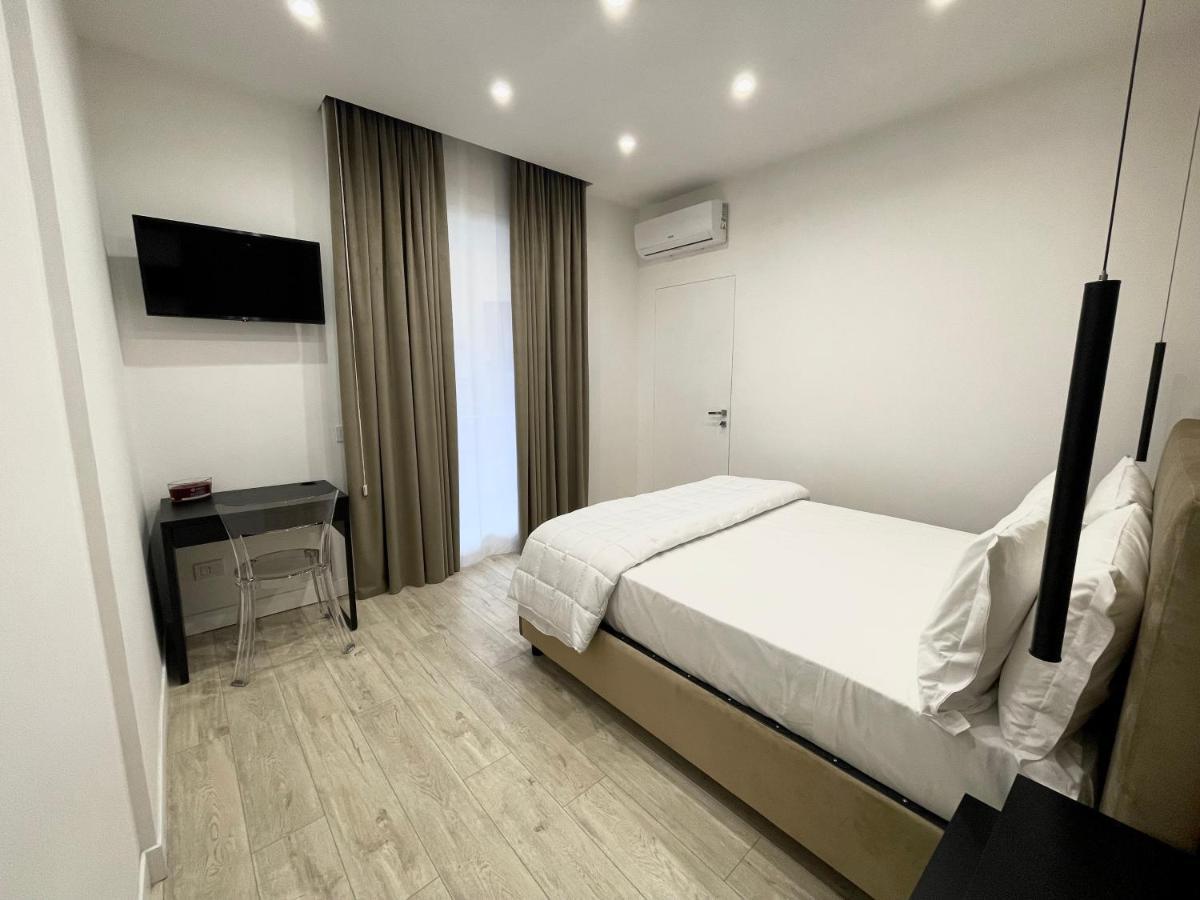 Aroma Apartment And B&B, Maschio Angioino Naples Luaran gambar
