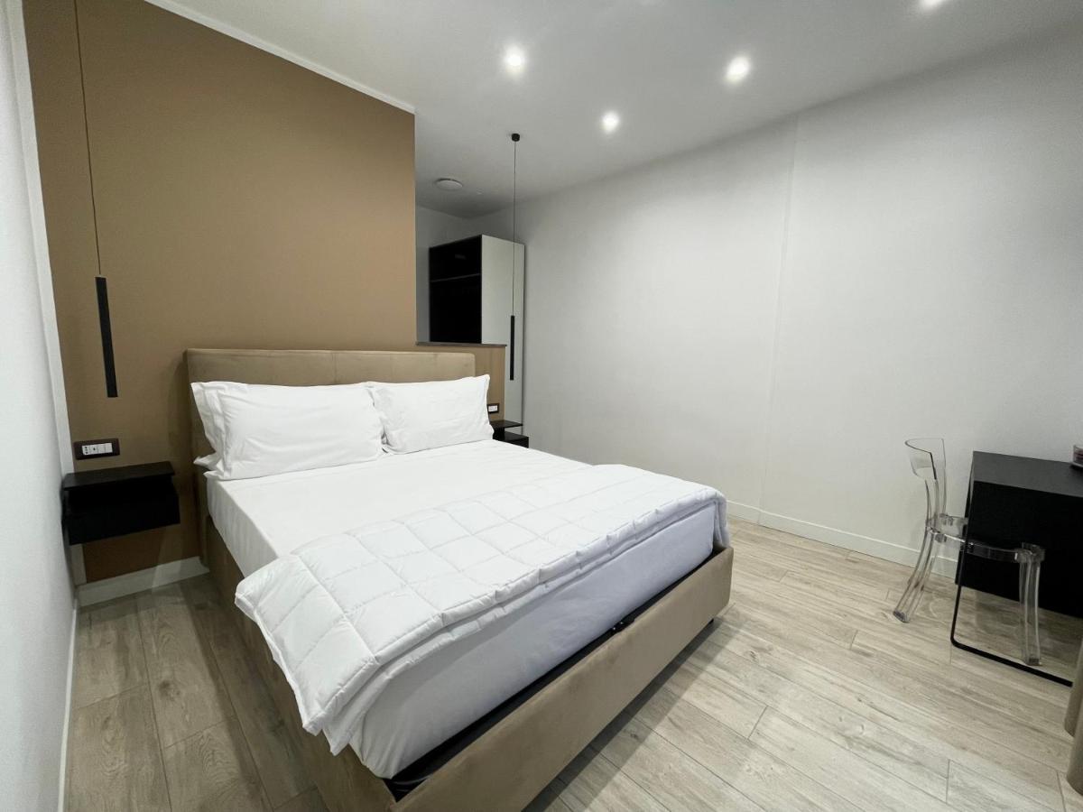Aroma Apartment And B&B, Maschio Angioino Naples Luaran gambar